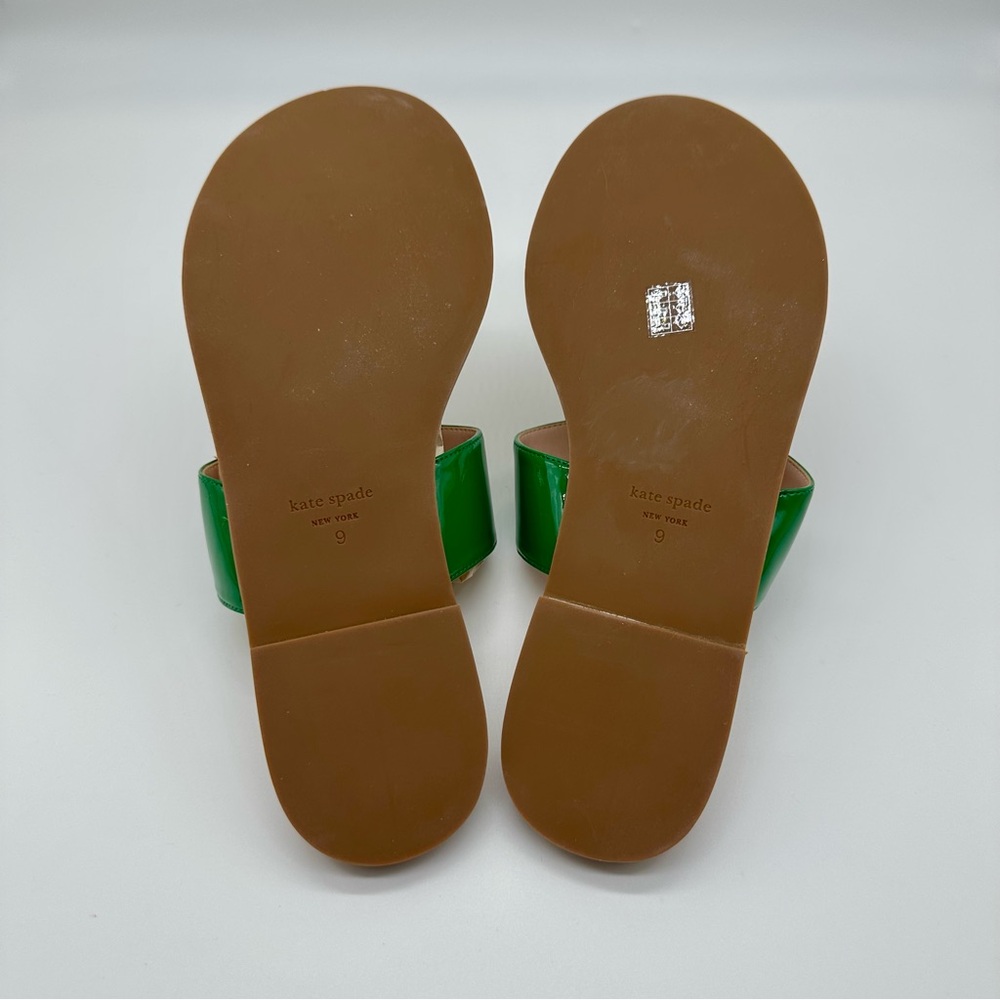 Kate Spade Cassis Patent Green Heart Thong Sandals Size 9 - Picture 10 of 10